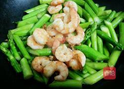 芦笋炒虾仁的做法图解10