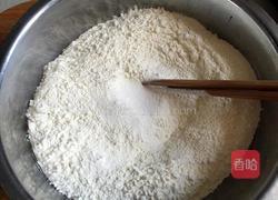 烫面黑芝麻薄饼的做法图解1