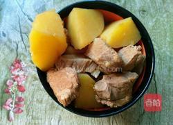 红烧肉炖土豆的做法图解11