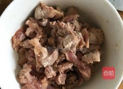 蒜苗肉丝的做法图解3