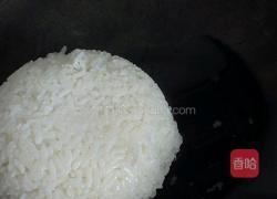 方便面味炒米饭的做法图解3