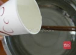 火龙果白凉粉果冻牛奶的做法图解5