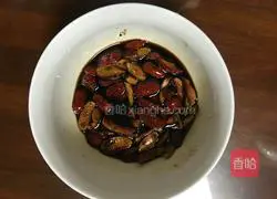 Illustration of making jujube paste cake 2