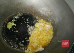 白菜鸡蛋炒饭的做法图解2