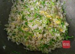 白菜鸡蛋炒饭的做法图解6