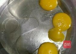 彩色蛋糕卷的做法图解2