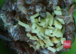 牛肉炒河粉的做法图解5