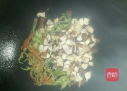 香菇炒饭的做法图解4