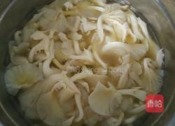 煮鸡油菌的做法图解4