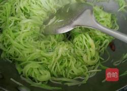 炒洋瓜丝的做法图解4