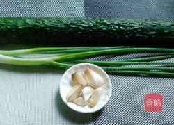 凉拌青瓜的做法图解1