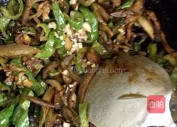 青椒炒茄子的做法图解6