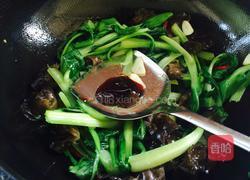 木耳炒青菜的做法图解7