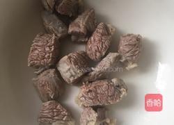 腐竹牛腩煲的做法图解1