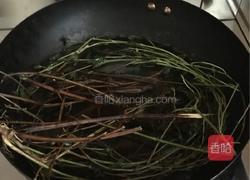 路边胫煨土鸡的做法图解1