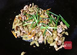 榨菜炒肉丝的做法图解9