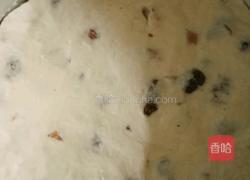 葡萄干红枣发糕的做法图解4