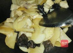 白萝卜烧肉的做法图解3