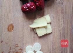 猪骨香菇煲的做法图解1