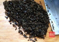 猪肉木耳胡萝卜水饺的做法图解1