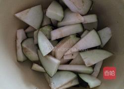 西红柿烧茄子的做法图解1