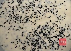 成功的8寸戚风蛋糕的做法图解1