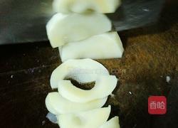 肥肉爆炒青椒酸笋的做法图解3