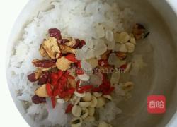 银耳莲子红枣汤的做法图解6