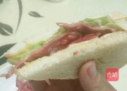 培根蔬菜三明治的做法图解4