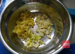 香酥秋刀鱼的做法图解3