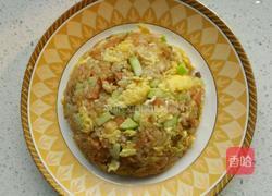榨菜火腿肠蛋炒饭的做法图解4