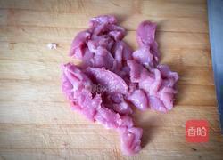 金针菇木耳肉片汤的做法图解4