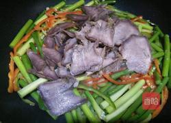 双椒蒜苔炒猪舌的做法图解7