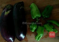 辣椒烧茄子的做法图解1