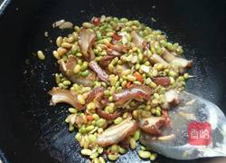 走油肉炒黄豆的做法图解5