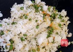 豇豆酱油炒饭的做法图解6