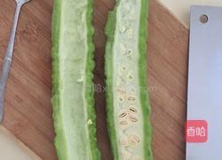 苦瓜鸡蛋的做法图解1