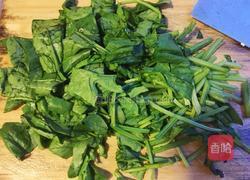 菠菜豆腐瘦肉海米蛋花汤的做法图解3