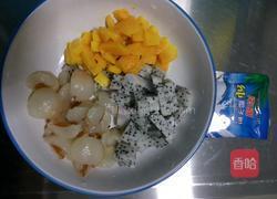 水果西米露的做法图解1