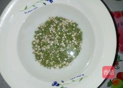 绿豆薏米粥的做法图解2