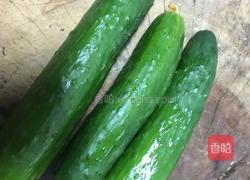 黄瓜肉片的做法图解1