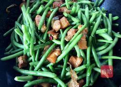 红烧肉炖豆角的做法图解9