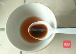 洋葱炒火腿肠的做法图解3