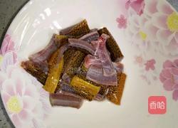 洋葱炒鳝鱼的做法图解1