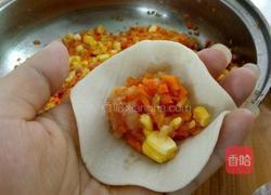 胡萝卜玉米饺子的做法图解11