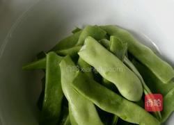 土豆炖扁豆的做法图解2