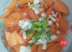 素炒胡萝卜的做法图解1