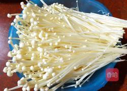 蒜香双椒金针菇的做法图解3