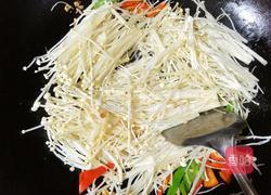 蒜香双椒金针菇的做法图解9