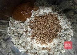 蜂蜜燕麦球的做法图解2